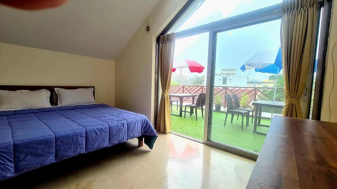 Yellowbrick - Near Market /swimming Pool/ Ac/ Luxurious *