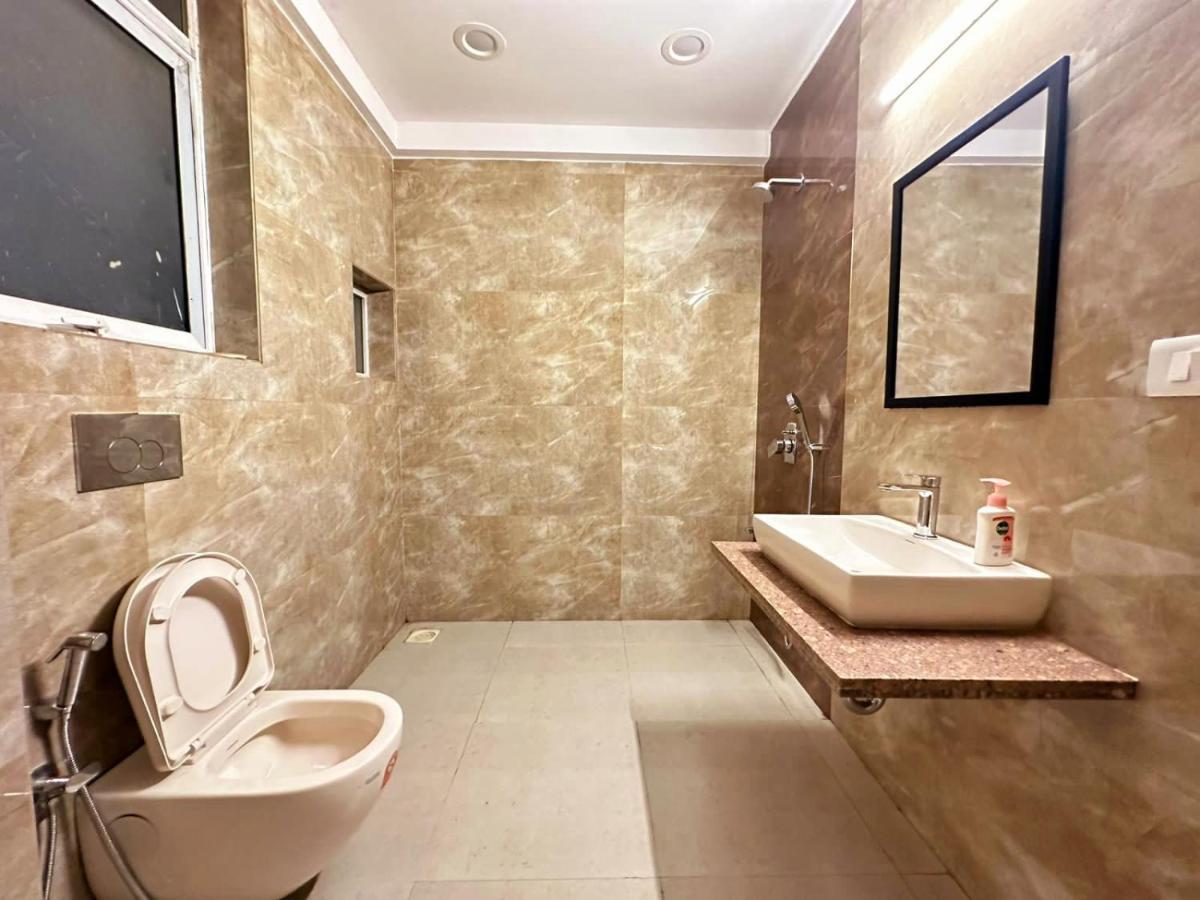 Villa Yellowbrick - Near Market /swimming Pool/ Ac/ Luxurious