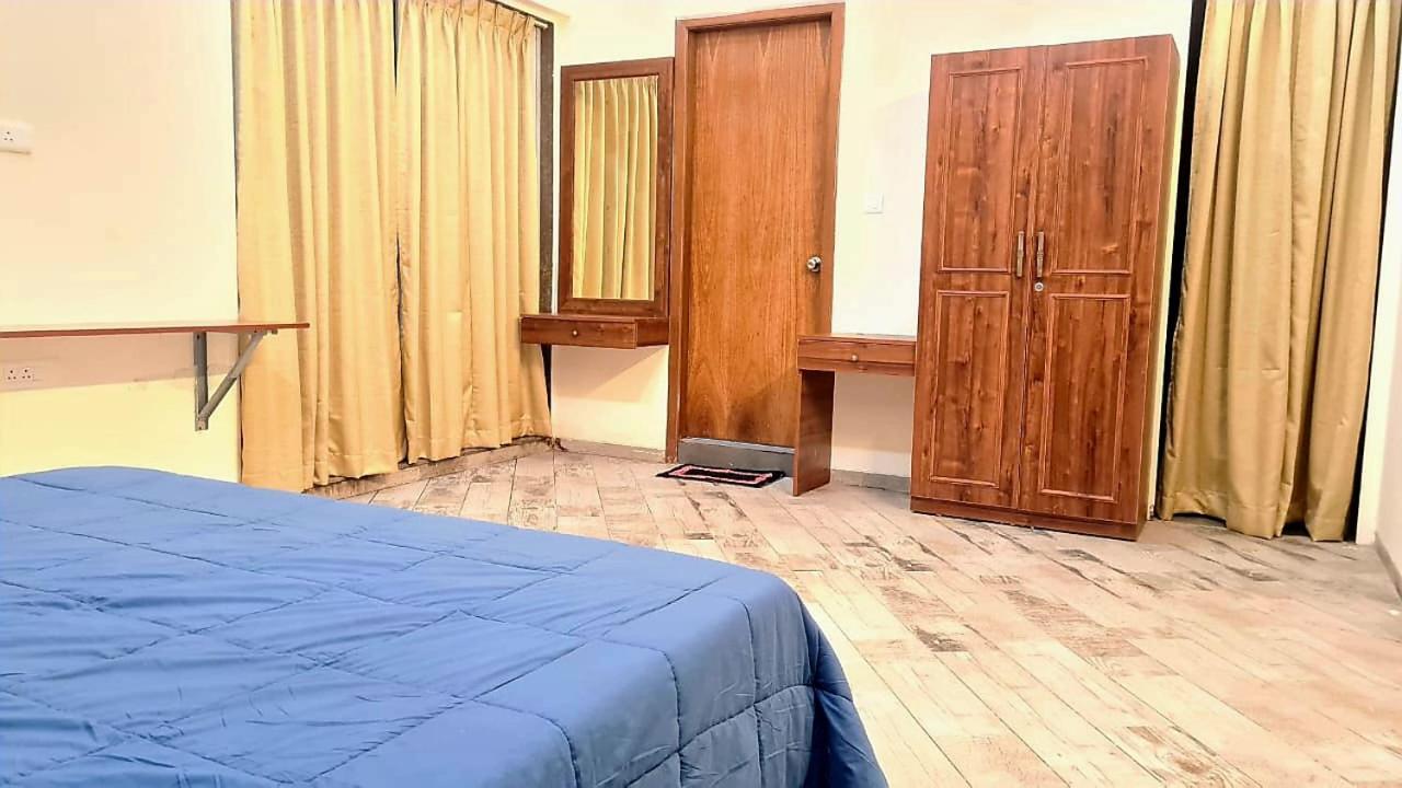 Villa Yellowbrick - Near Market /swimming Pool/ Ac/ Luxurious